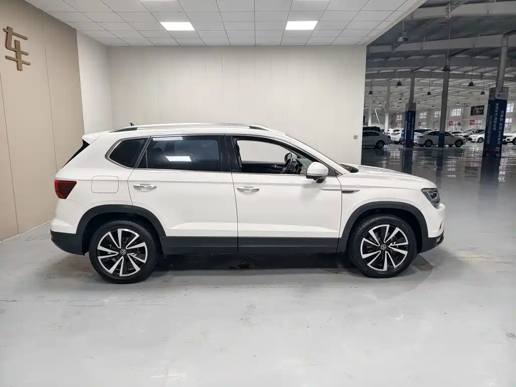 Volkswagen Tharu — миниатюра 7
