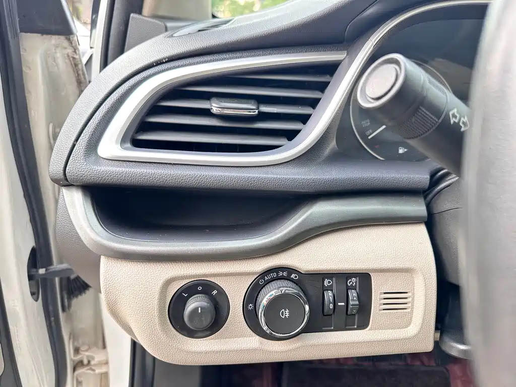 Buick Excelle — миниатюра 11