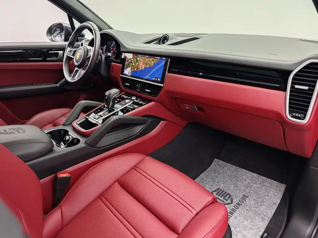 Porsche Cayenne — миниатюра 10