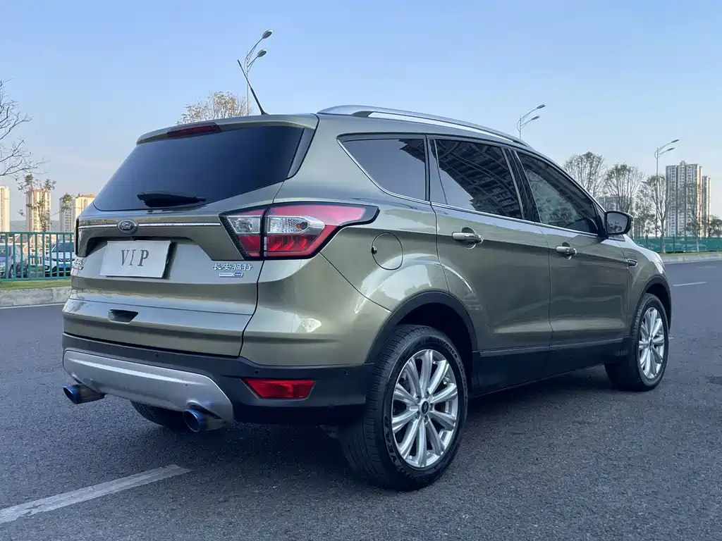 Ford Kuga — миниатюра 6
