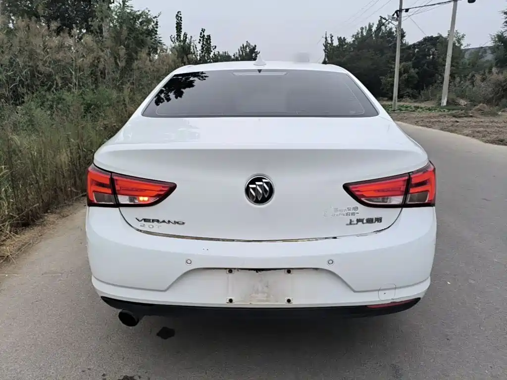Buick Verano — миниатюра 6