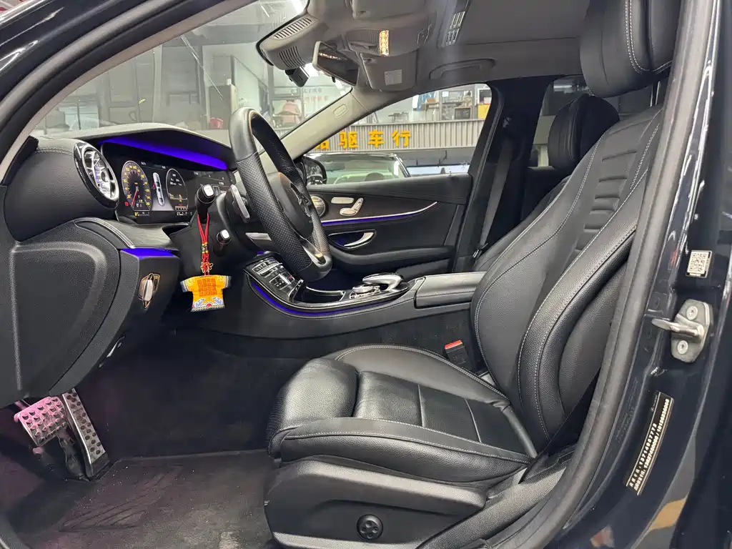 Mercedes-Benz E-Class — миниатюра 9