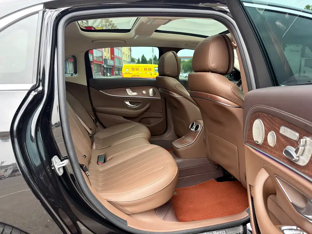 Mercedes-Benz E-Class E 2023 E 300 L Luxury