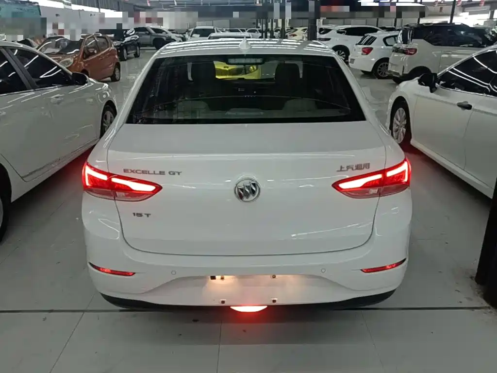 Buick Excelle — миниатюра 6