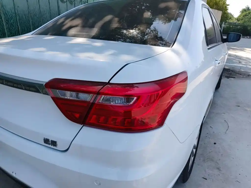 Geely Vision — миниатюра 8