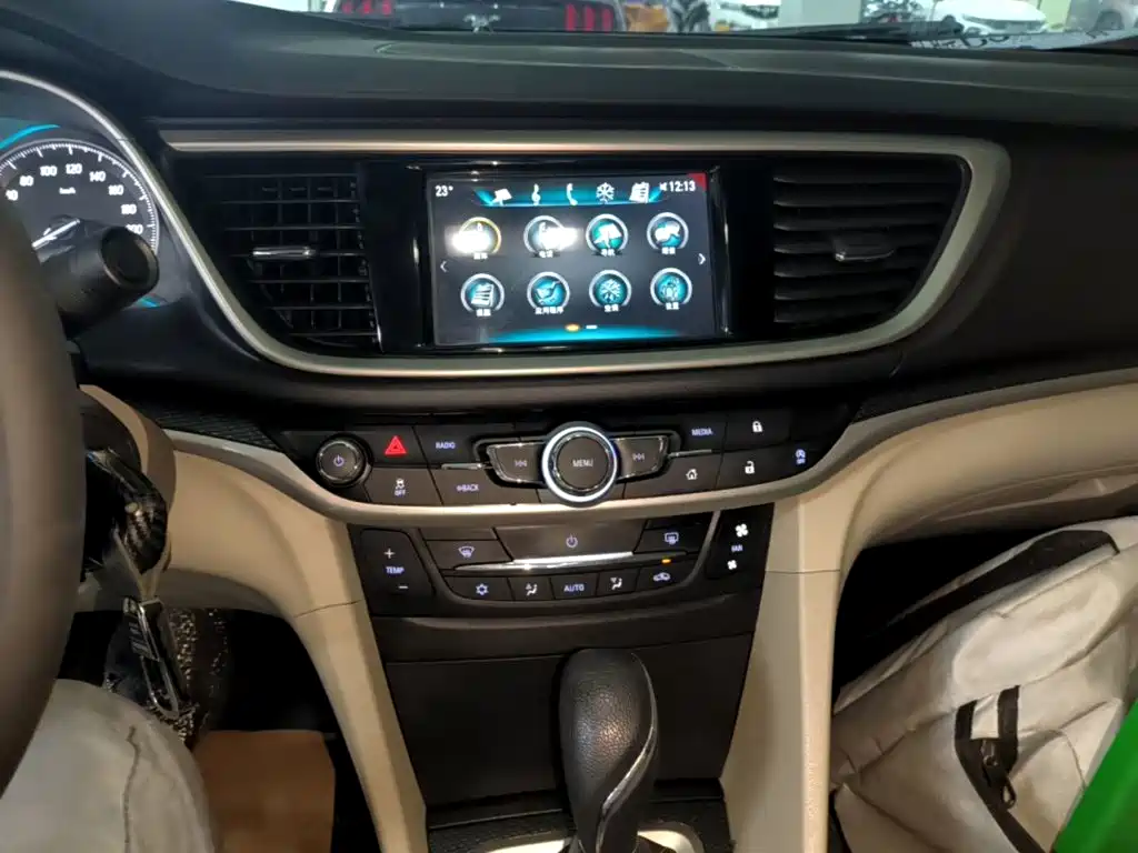 Buick Excelle — миниатюра 13