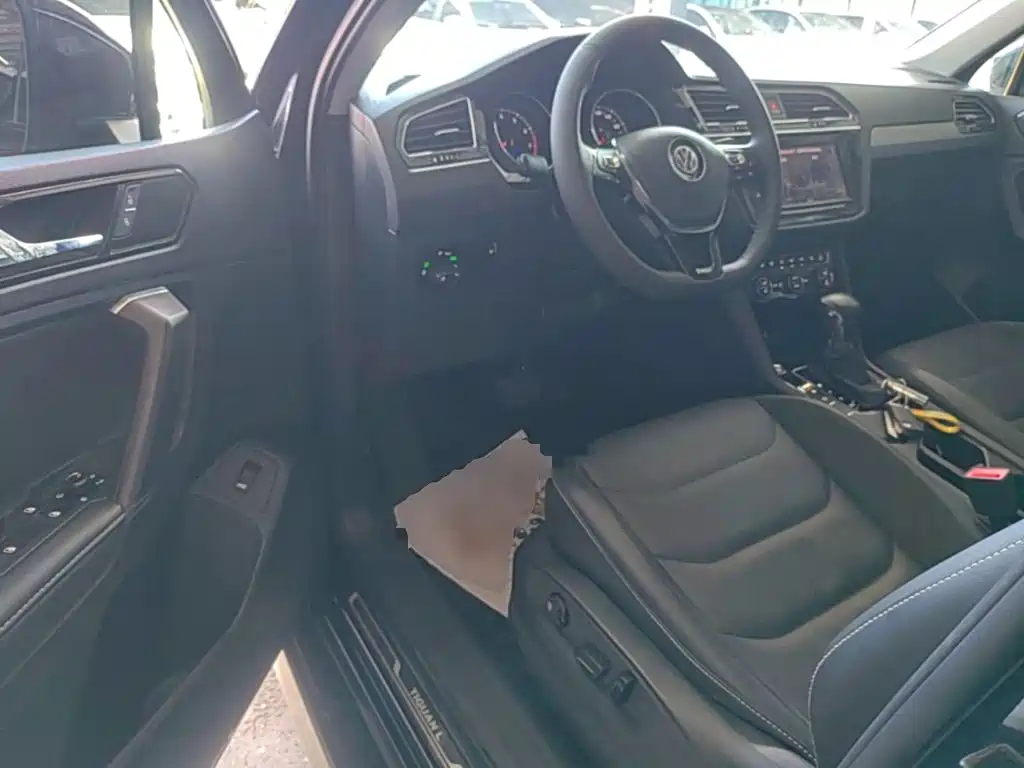 Volkswagen Tiguan L — миниатюра 16