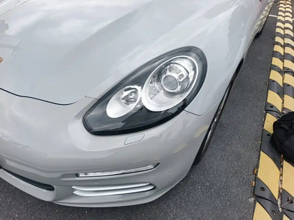 Porsche Panamera — миниатюра 24