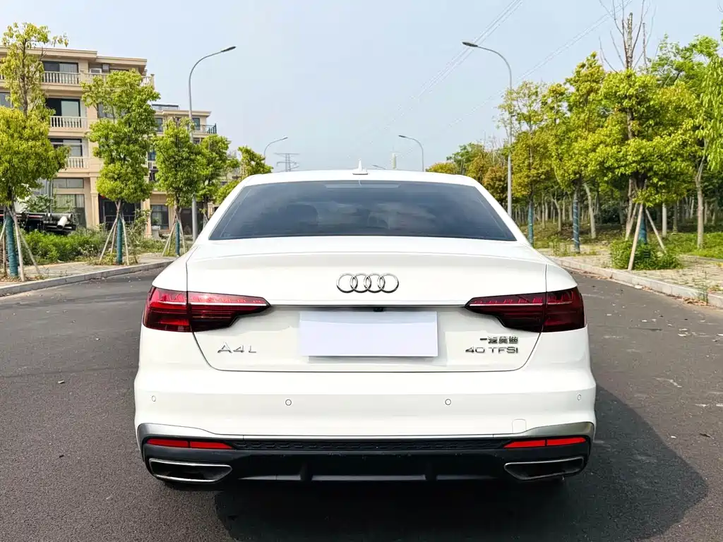 Audi A4L — миниатюра 12