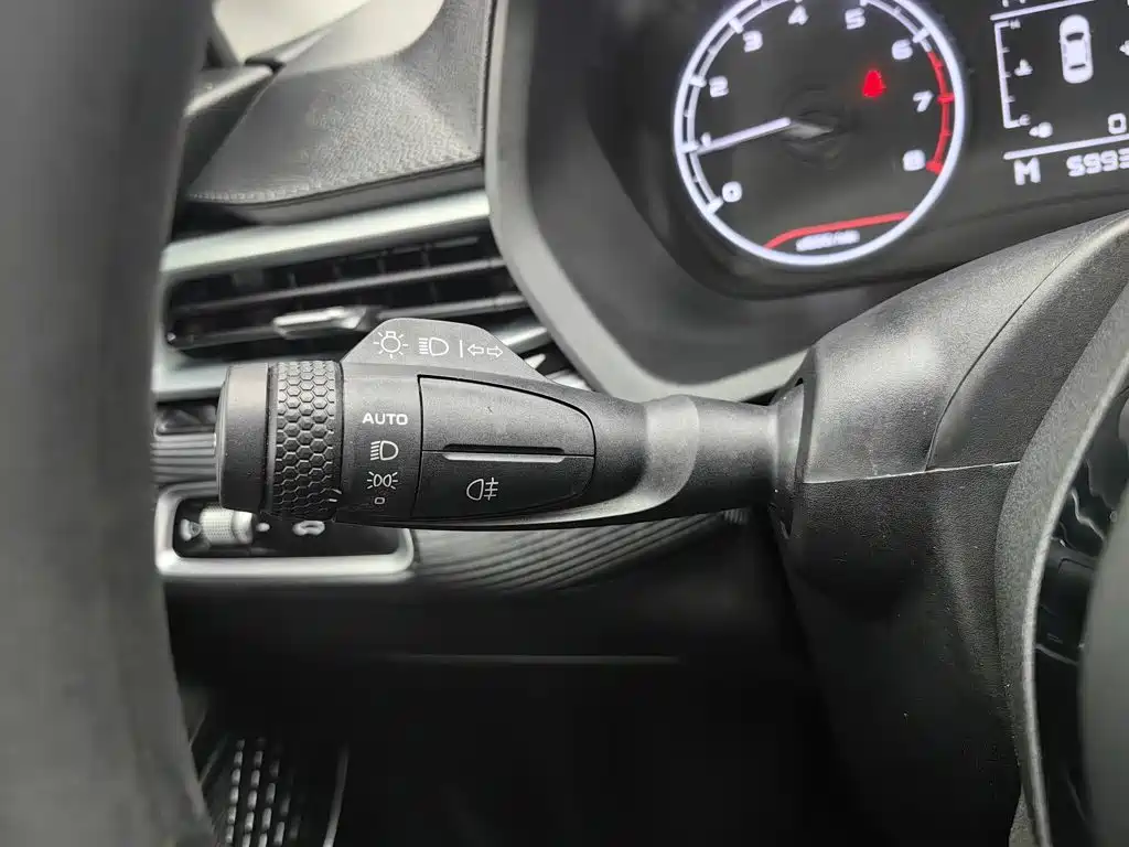 Geely Emgrand — миниатюра 21