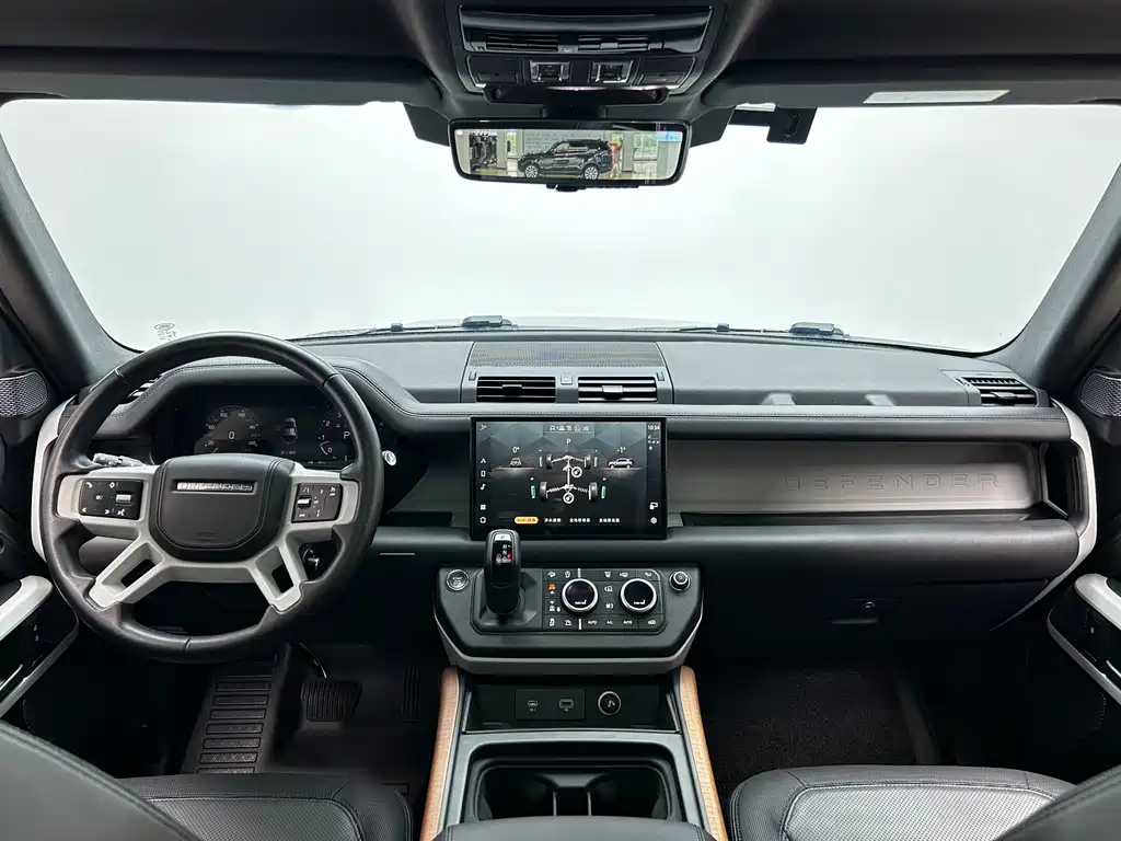 Land Rover Defender — миниатюра 41