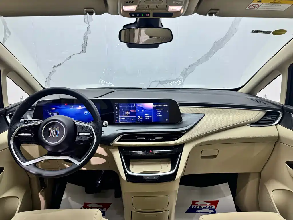 Buick GL8 Hybrid — миниатюра 10