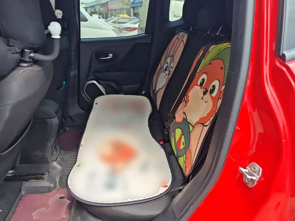 Jeep Renegade — миниатюра 17