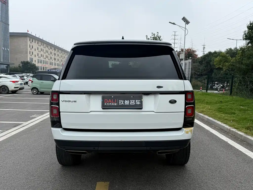 Land Rover Range Rover — миниатюра 4