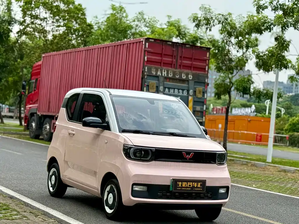 Wuling MINIEV — миниатюра 3
