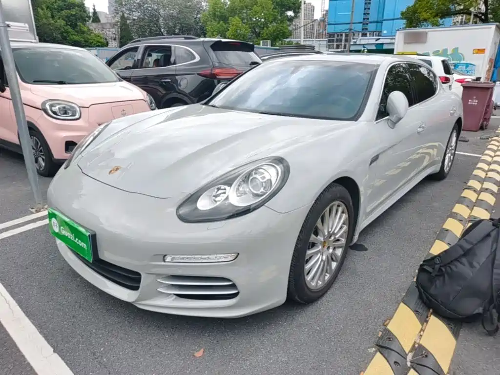 Porsche Panamera — миниатюра 2