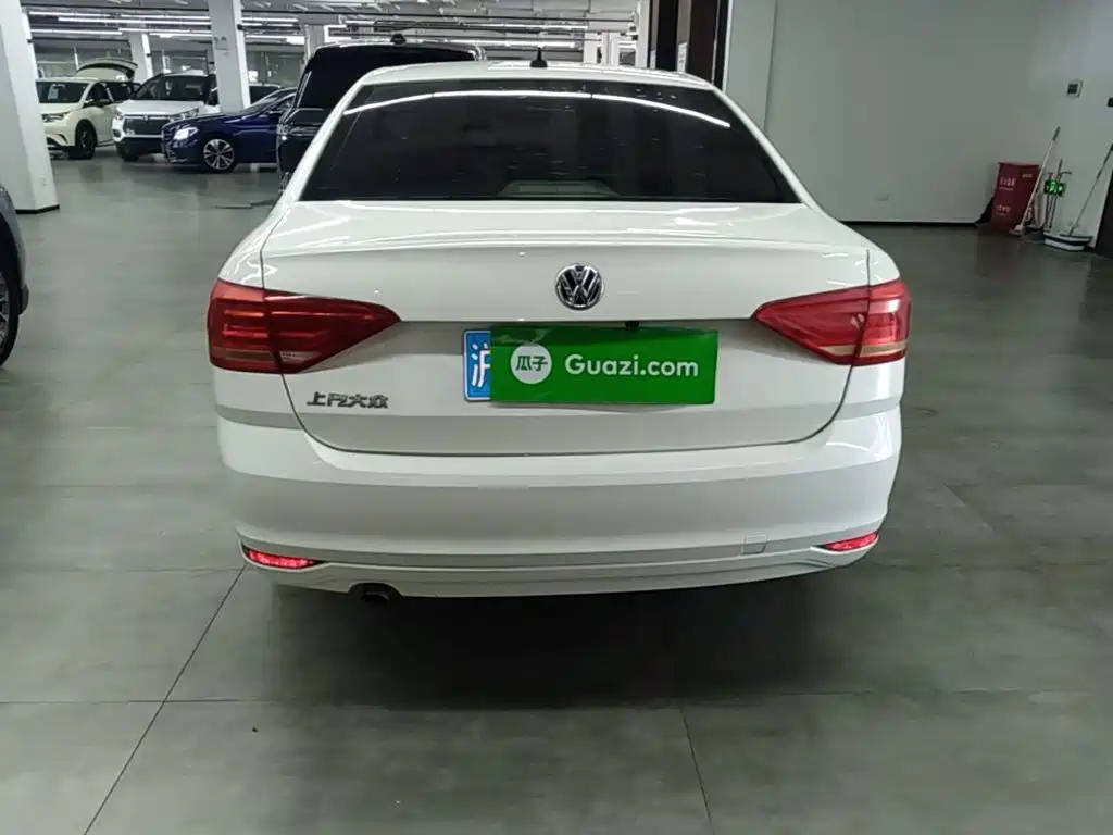 Volkswagen Lavida — миниатюра 6