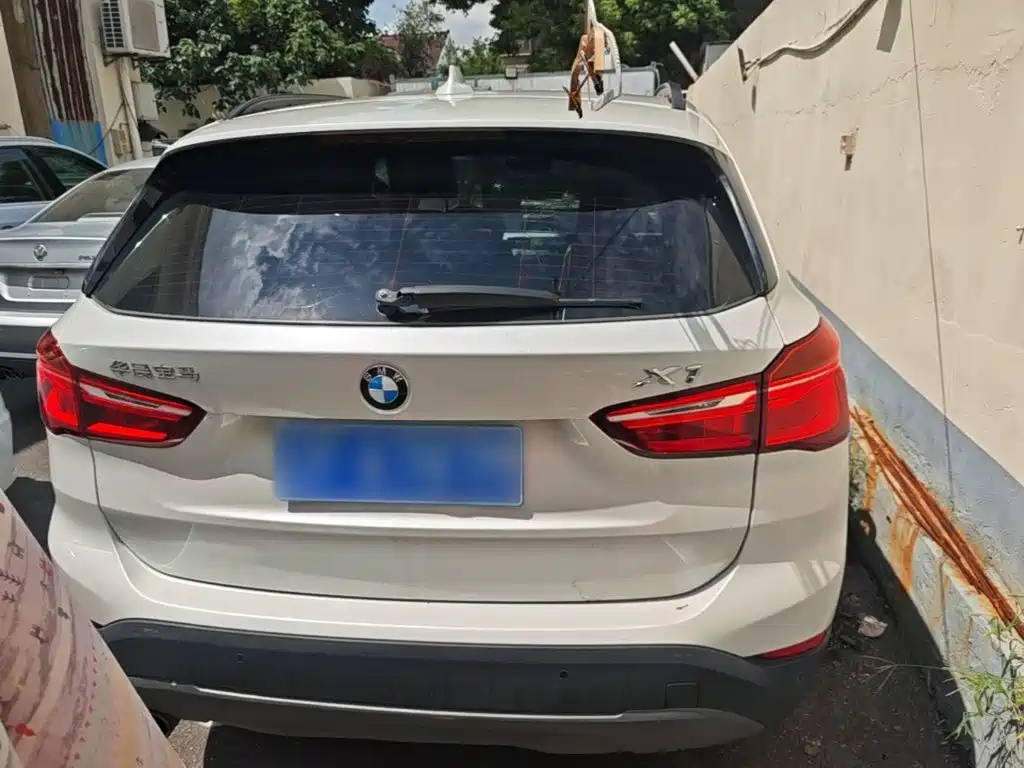 BMW X1 — миниатюра 6