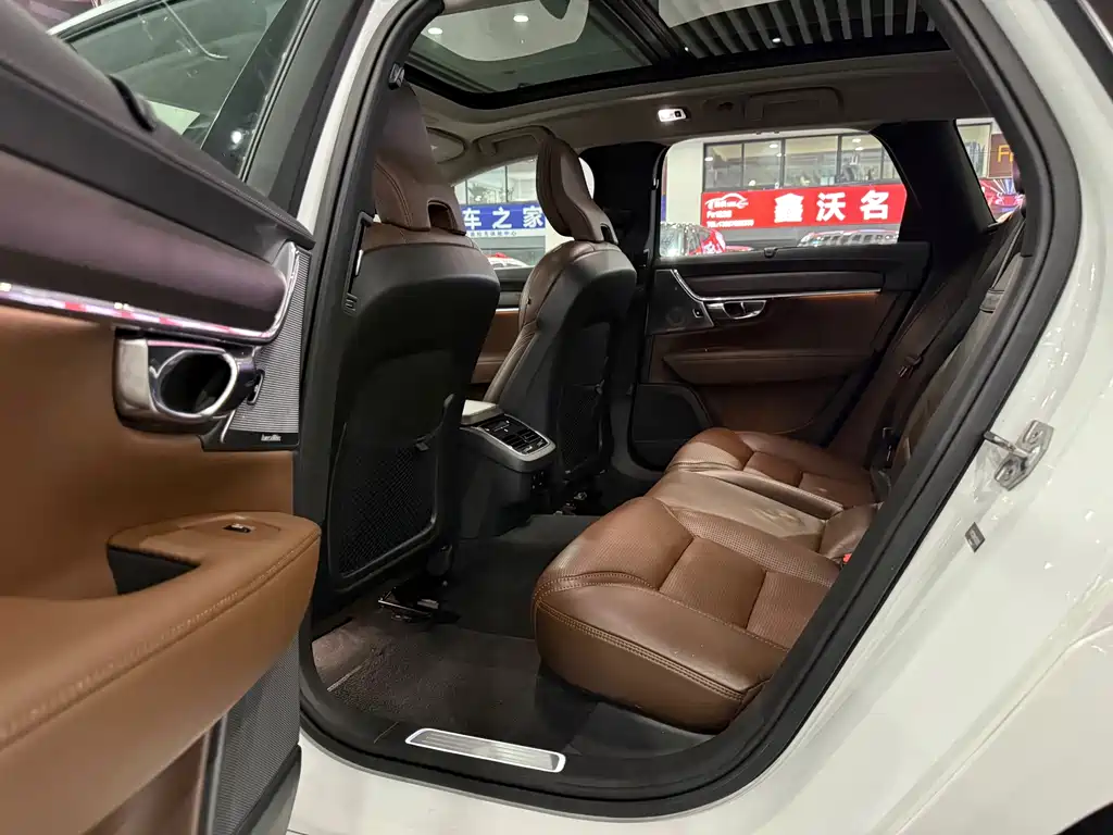 Volvo V90 — миниатюра 8