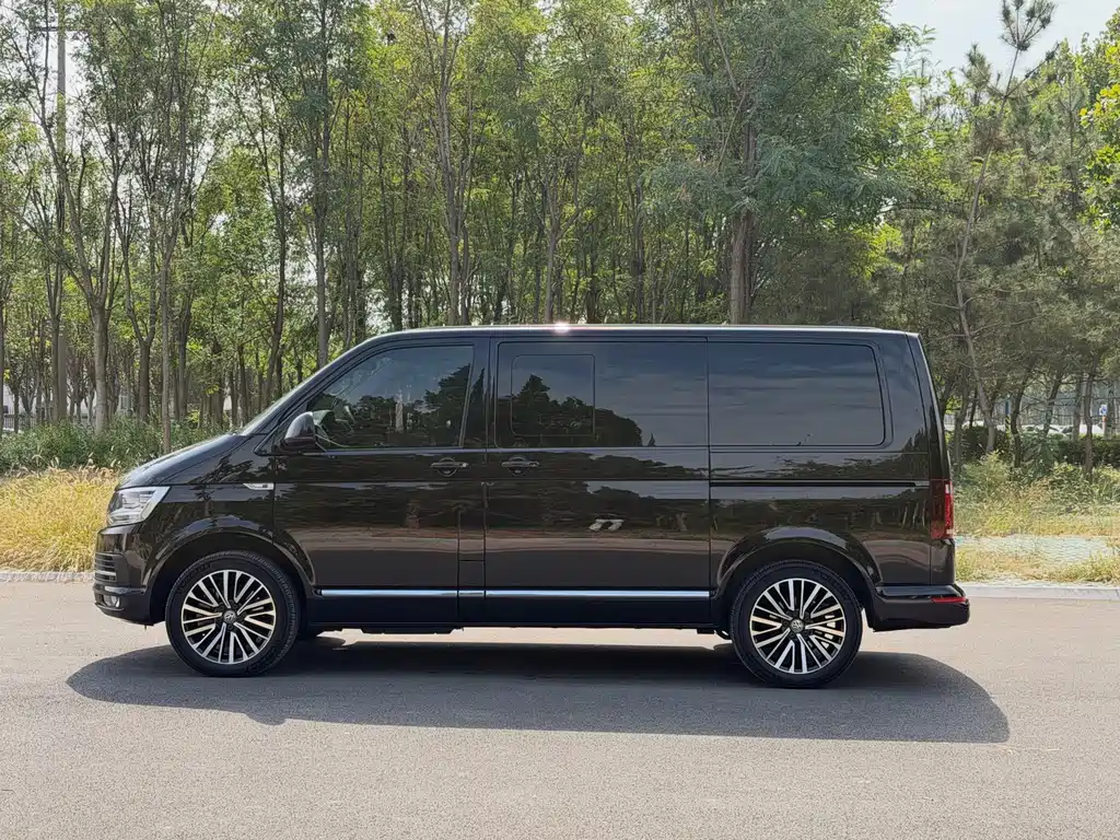 Volkswagen Multivan — миниатюра 4