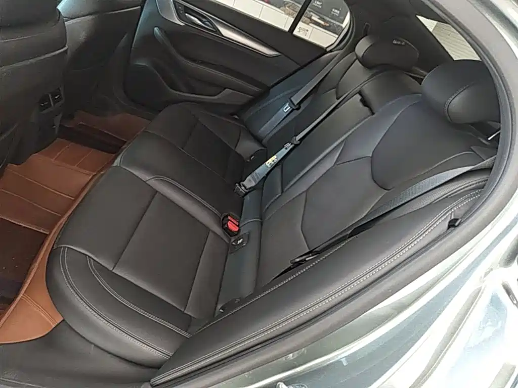 Cadillac CT5 — миниатюра 17