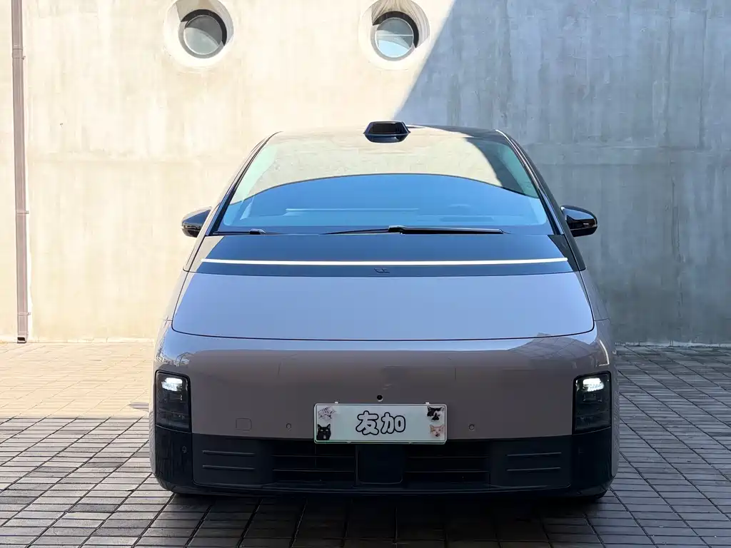 Li Auto Li MEGA — миниатюра 2