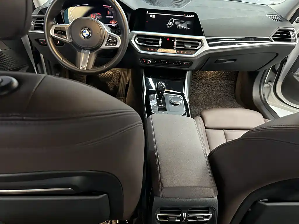 BMW 3 Series — миниатюра 4