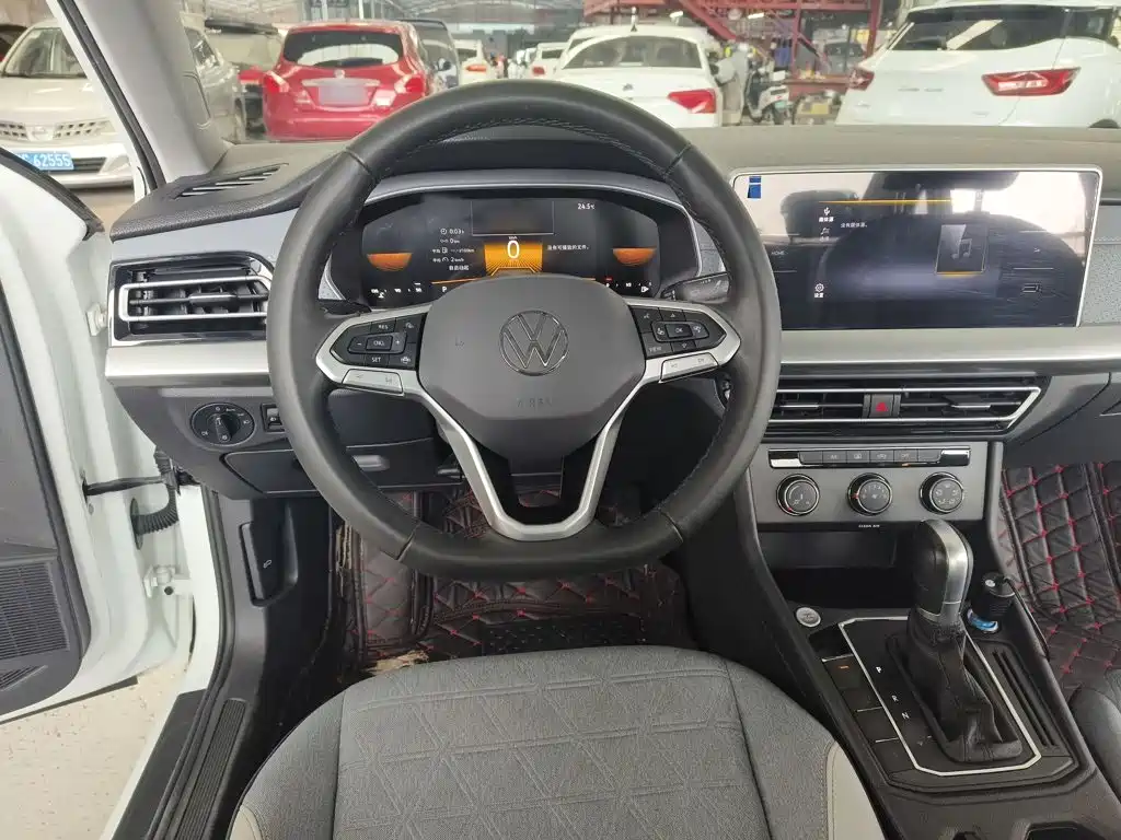 Volkswagen Lavida — миниатюра 17