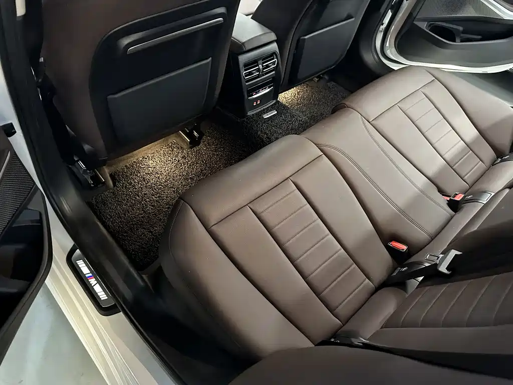 BMW 3 Series — миниатюра 8