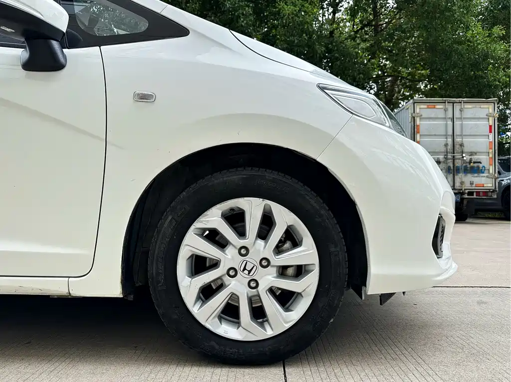 Honda Fit — миниатюра 11
