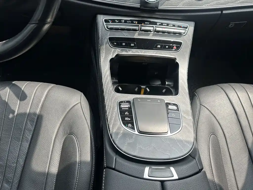 Mercedes-Benz CLS — миниатюра 7