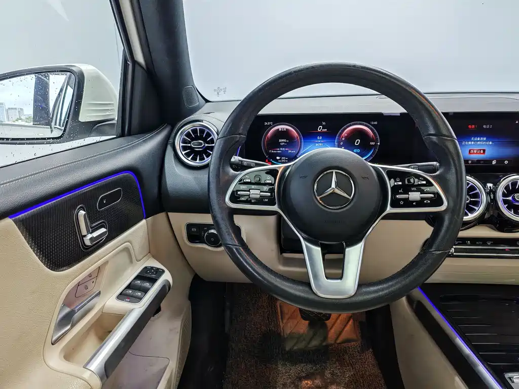 Mercedes-Benz EQB — миниатюра 9