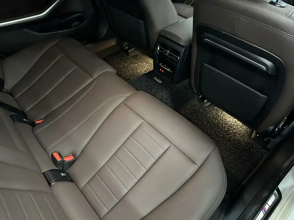 BMW 3 Series — миниатюра 9