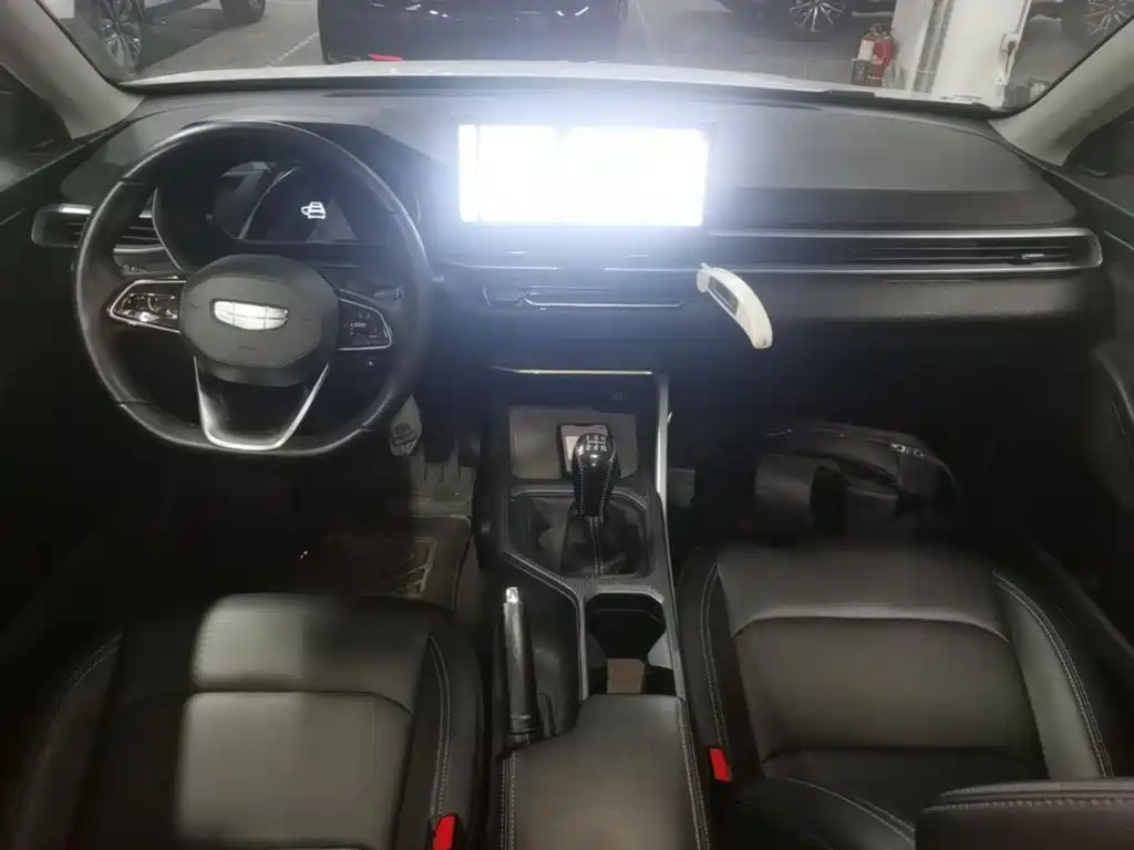 Geely Emgrand — миниатюра 6