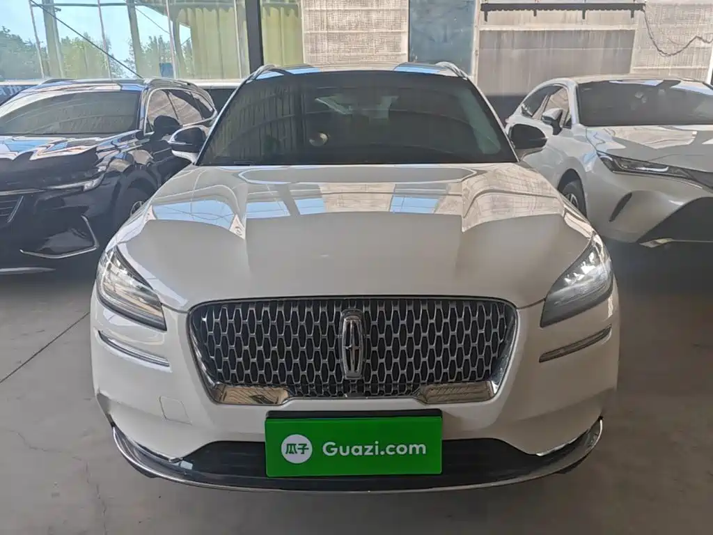 Lincoln Corsair — миниатюра 3
