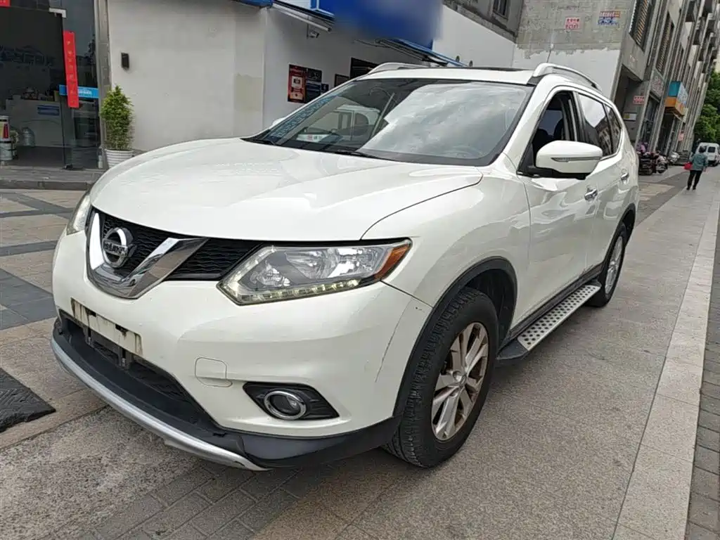 Купить Nissan X-Trail