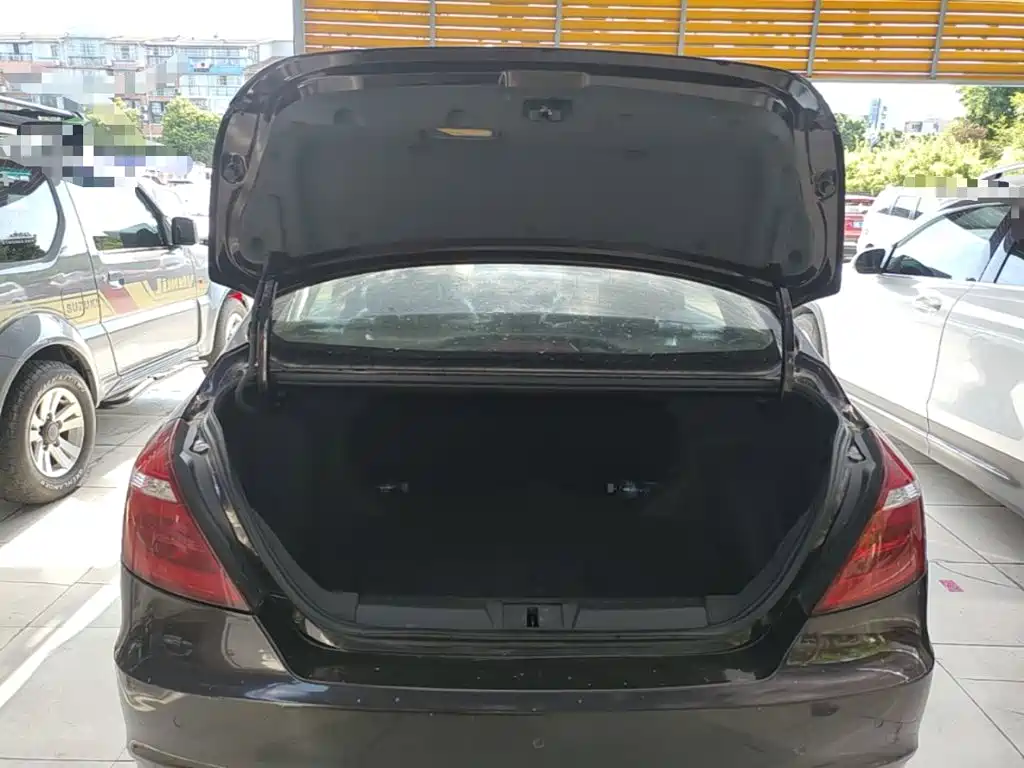 Geely Emgrand — миниатюра 19