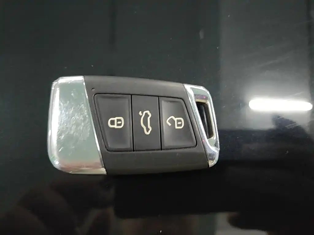 Volkswagen Magotan PHEV — миниатюра 11