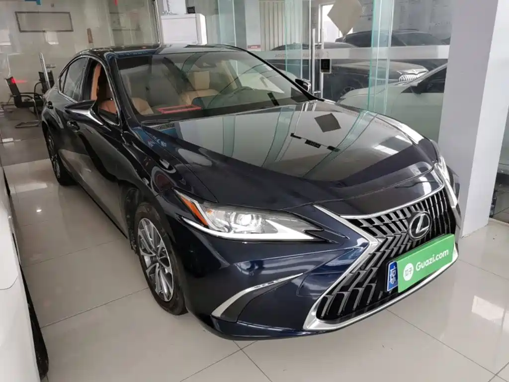 Lexus ES — миниатюра 4