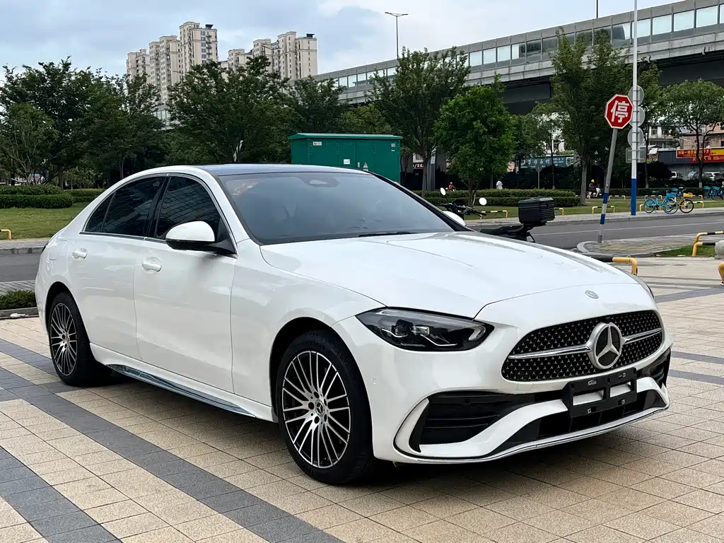 Mercedes-Benz C-Class — миниатюра 3