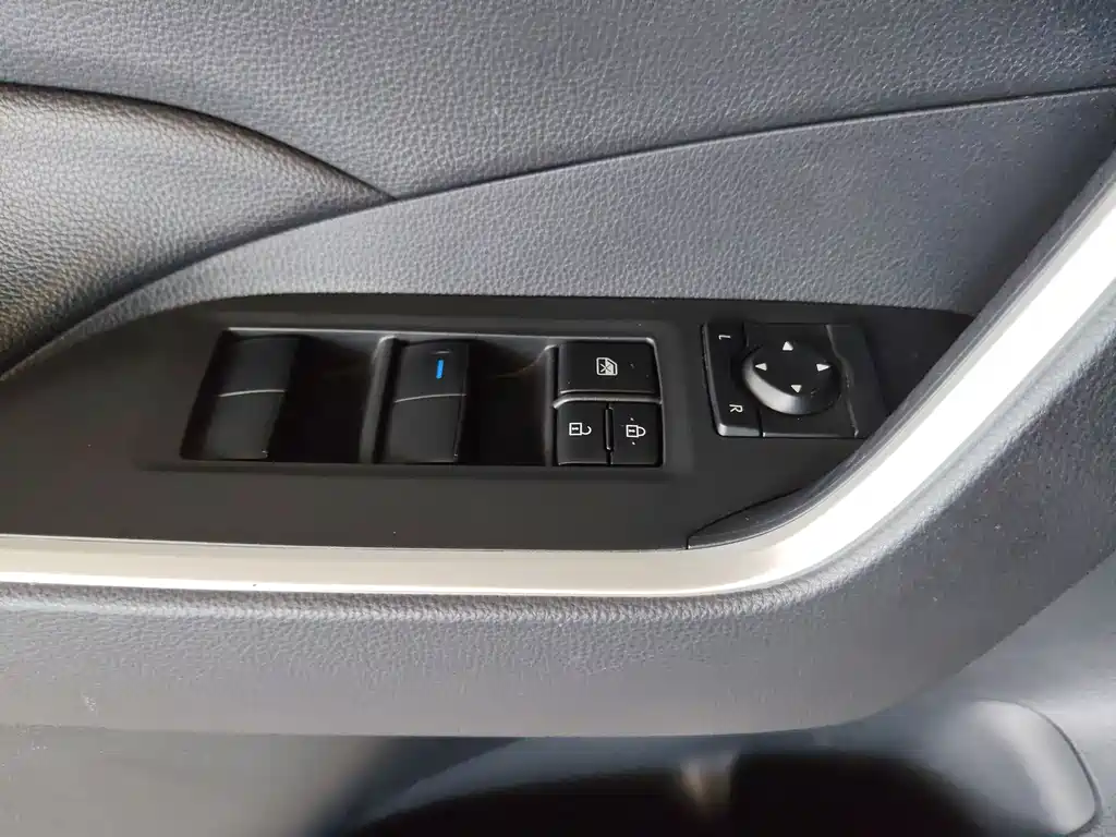 Toyota Wildlander New Energy — миниатюра 21