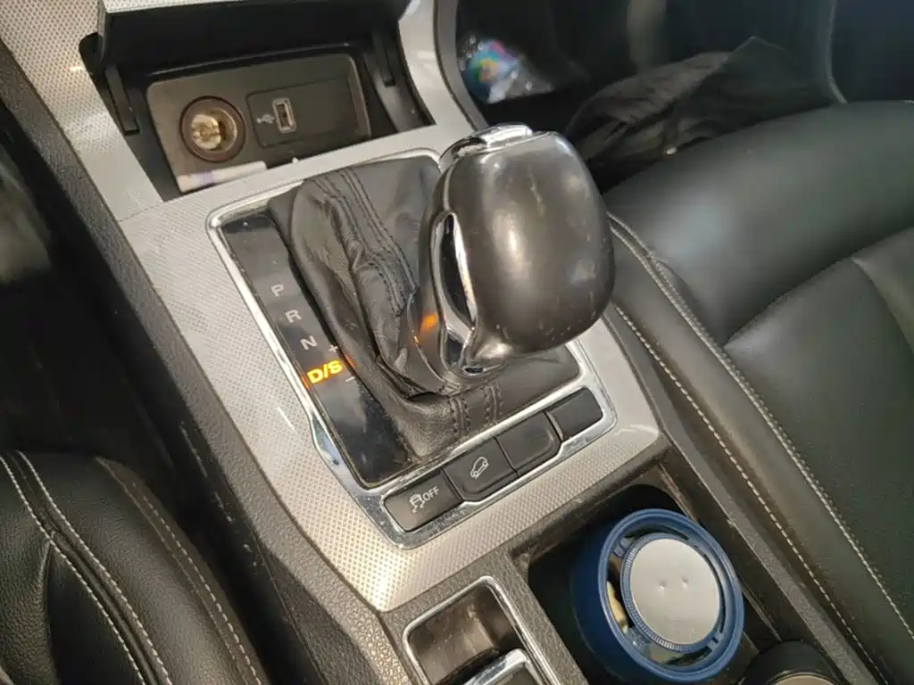 Roewe RX5 — миниатюра 14
