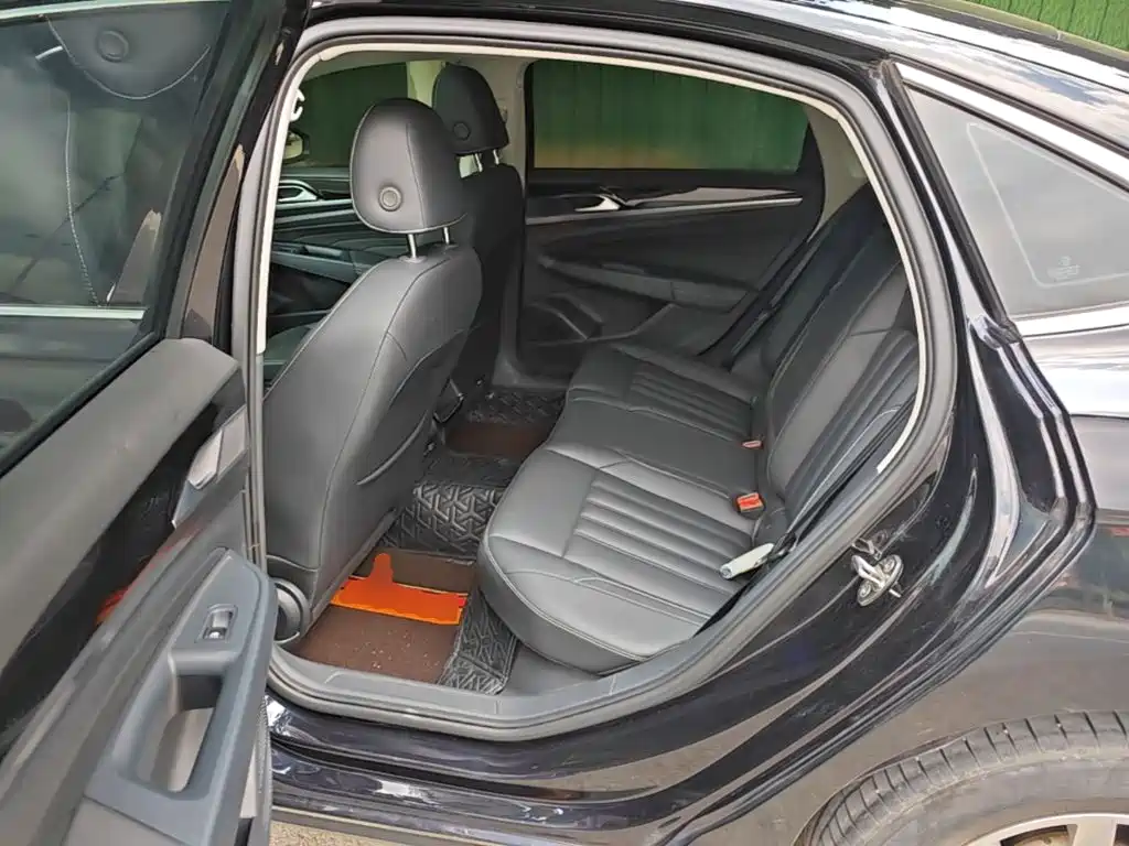 Volkswagen Passat — миниатюра 17