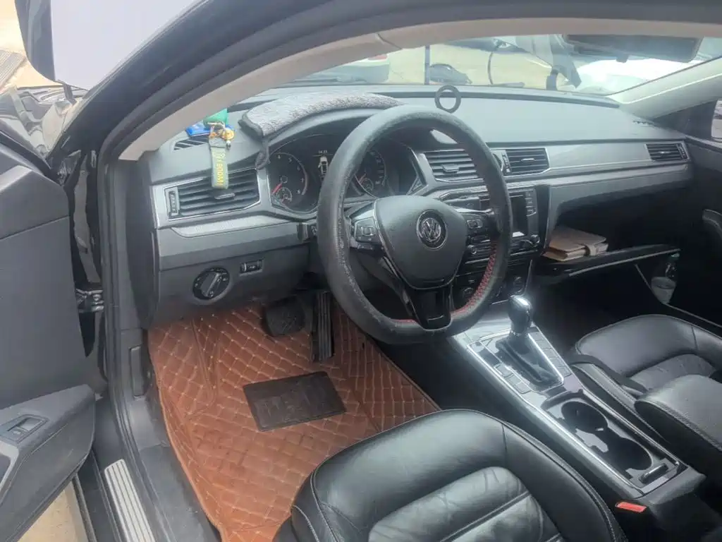 Volkswagen Passat — миниатюра 10