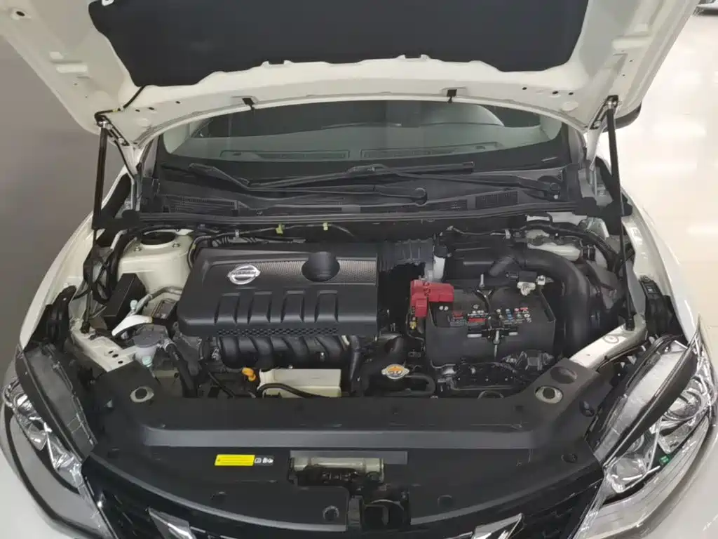 Nissan Tiida — миниатюра 20