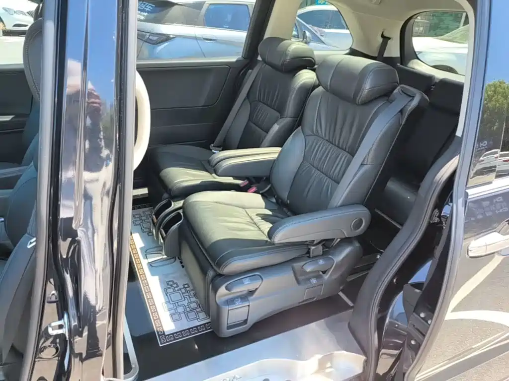Honda Odyssey — миниатюра 17