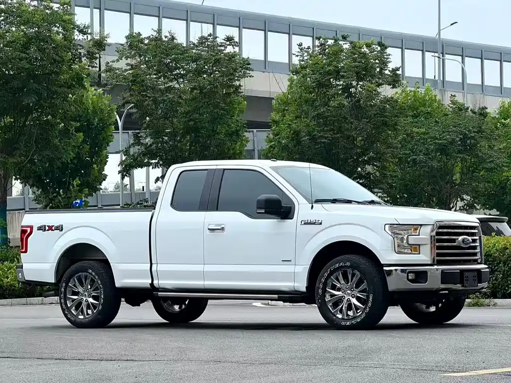 Ford F-150 Raptor — миниатюра 2