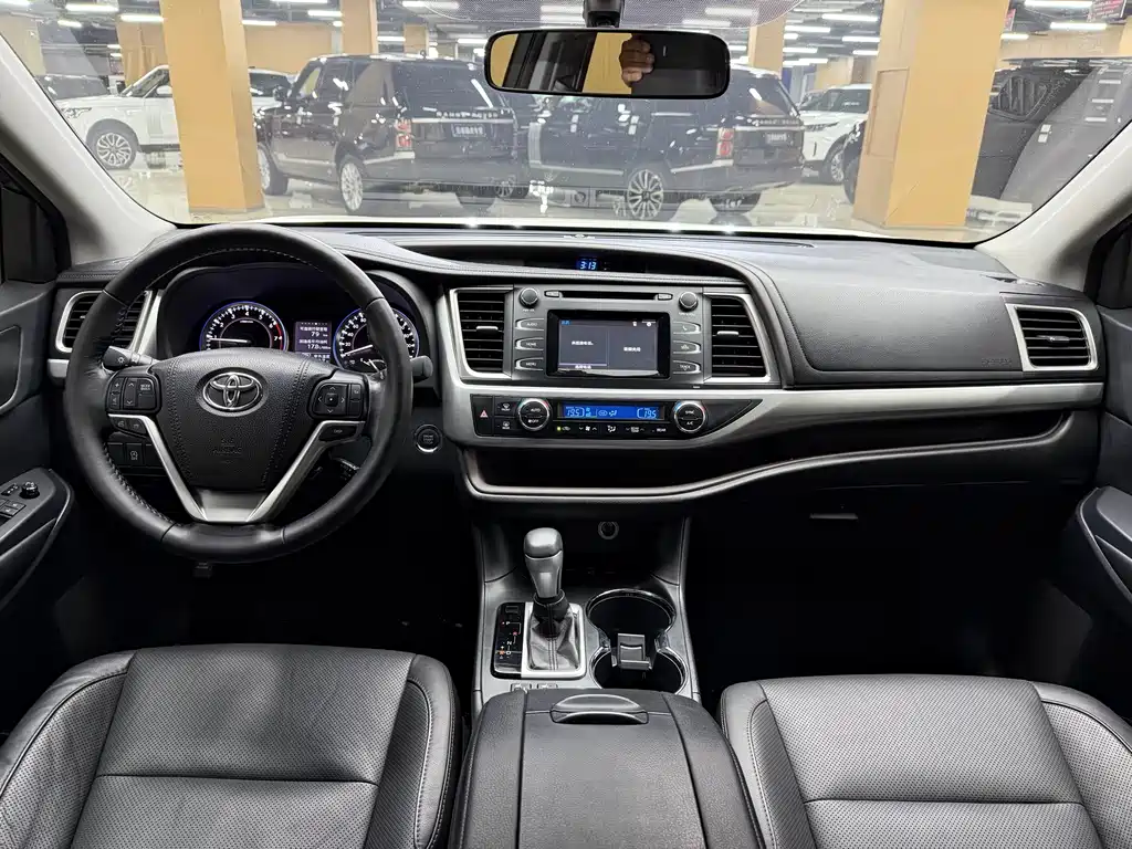 Toyota Highlander — миниатюра 6