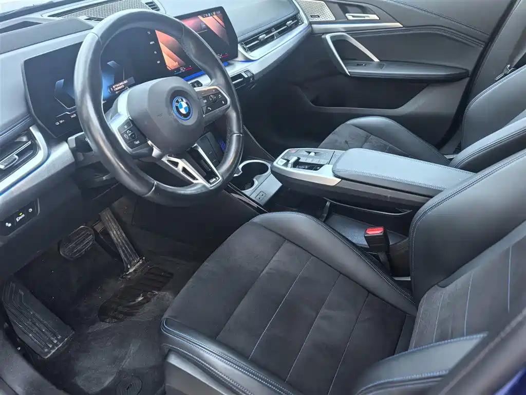 BMW iX1 — миниатюра 8