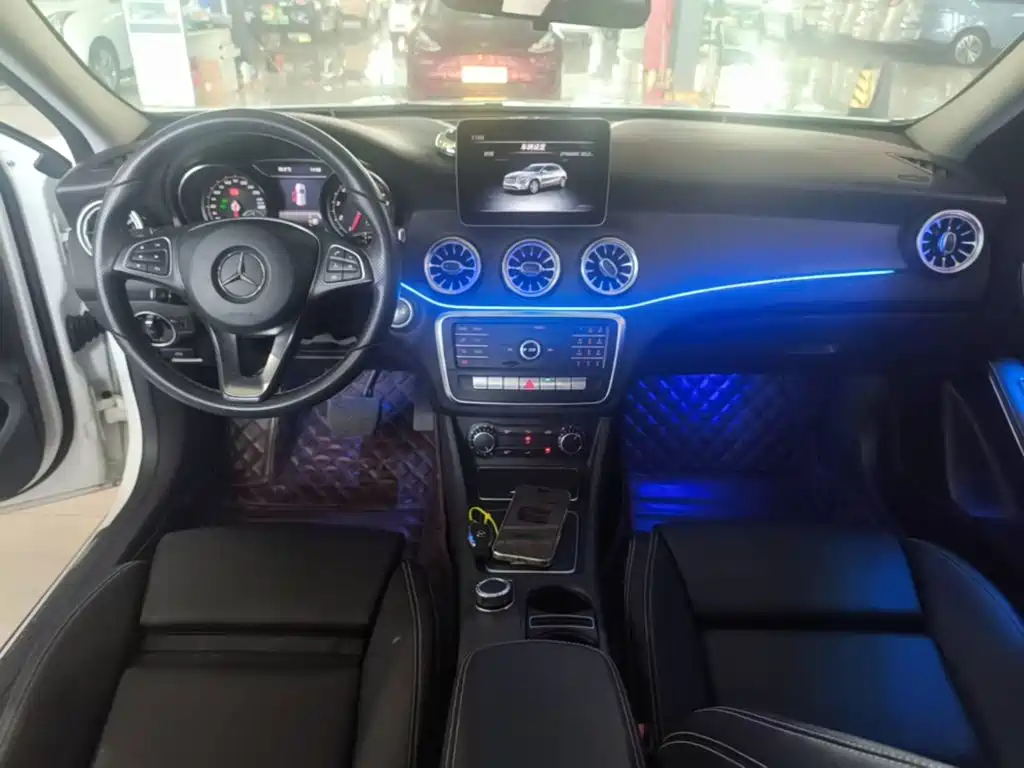 Mercedes-Benz GLA — миниатюра 10